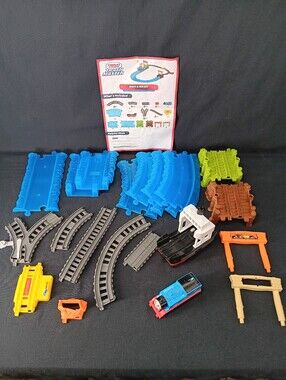 Fisher Price Thomas and Friends Track Master Boat and Sea Set Read Description
